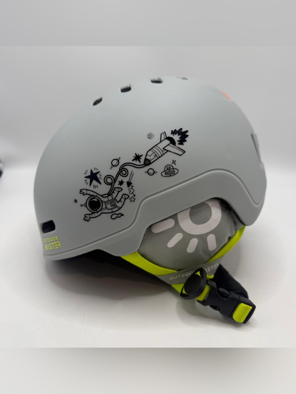 OutdoorMaster Kids Ski Snowboard Helmet Gray Size S Adjustable
